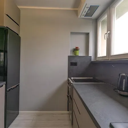 Sunny 3-room Appartement, Near National Stadium 바르샤바