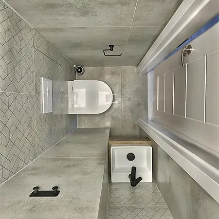 Sunny 3-room Appartement, Near National Stadium Варшава